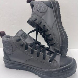 Converse WMNS
CTAS MALDEN STREET BOOT MID DARK MATTER/BLACK/BLOODSTONE Sneakers